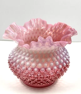 Fenton Hobnail Cranberry opalisierend gekräuselt Rüschenrand Glas Vase Vintage 5" - Bild 1 von 3