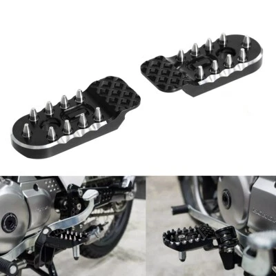 Pedales estriberas todoterreno CNC con clavos negros para Honda CT125 Trail 125 Hunter Cub Foto 1 de 4