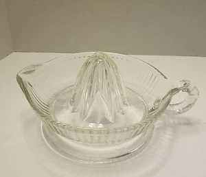 Orangenpresse Vintage Klar Gerippt Vertiefung Glas Zitrus Reibahle Saftpresse 7" - Bild 1 von 3