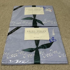 2 Neu mit Etikett Laura Ashley Standard Oxford Shams 20 x 26" lila feine Stickerei "Heidi" - Bild 1 von 7