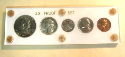 JUEGO DE PRUEBA DE PLATA 1953 EN SOPORTE DE PLÁSTICO CAPITEL. 50c FBL y 5c FS. Foto 1 de 2