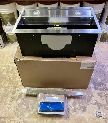 Campanas extractoras KOBE 30 pulgadas con conductos 630-CFM acero inoxidable inserción debajo del gabinete Foto 1 de 4