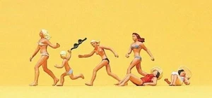 Preiser 10211 HO Scale Recreation & Sports -- Fun At The Beach - Picture 1 of 5