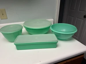 Vintage Jadeite Tupperware Set - Picture 1 of 11
