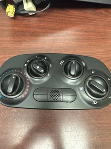 2012-2017 FIAT 500 POP TEMP CONTROL (BLACK) MISSING WIRE (P) - Picture 1 of 3