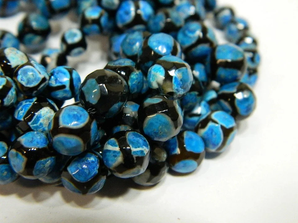 Cuentas de oración redondas facetadas tibetanas DZI Mala de 8 mm - ágata azul y negra facetadas Foto 1 de 4