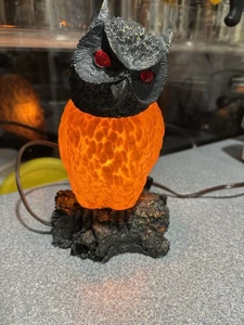 Vintage Mid Century Braunglas Eule Lampe rote Augen Wald Hütte Neuheit Dekor funktioniert - Bild 1 von 6