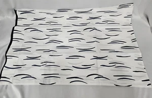 Matouk Lu Lu Malibu Scalloped Pillowcases White Blue Standard Cotton Percale New - Picture 1 of 6