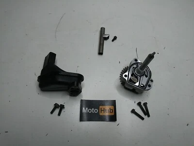 Suzuki GSX1300R 2005 99-19 y 2022 Hayabusa OEM kit de bomba de aceite con hardware Foto 1 de 4