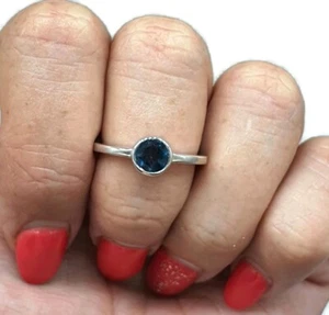 London Blue Topaz Ring, Size 8 Sterling Silver, Round Shaped Solitaire Ring - Picture 1 of 7