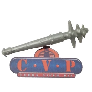 1995 Legends of Batman Deluxe Silver Knight Battle Metallic Armor Spiked Weapon - Picture 1 of 1