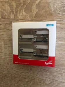 Herpa 532662 - 1/500 A380 Catering Camion 4-in-1 Set - Nuovo - Foto 1 di 1