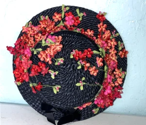 Vintage 40s Small Flowers Tilt Perch Straw Hat By Hollywood Navy Floral - Picture 1 of 7