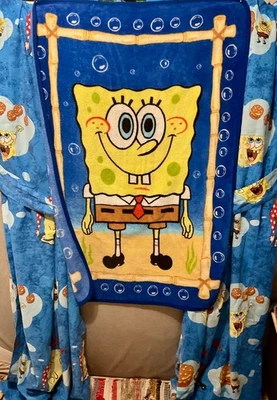 Vintage pair of SpongeBob SquarePants themed curtains and Throw Blanket - Image 1 of 4