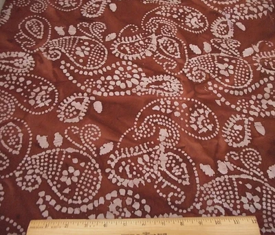 Tecido Batik por meio jarda VENDA Lt Azul empoeirado Paisley Marrom Acolchoado Algodão 14M C - Imagem 1 de 2