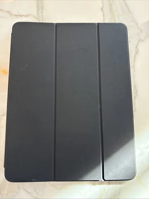 Черный чехол для iPad Pro 13 дюймов Smart - Изображение 1 из 3