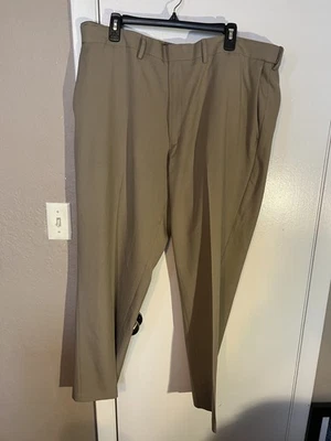 Pantalones de vestir Haggar Classic Fit premium cómodos para hombre 42x30 beige/bronceado Foto 1 de 4