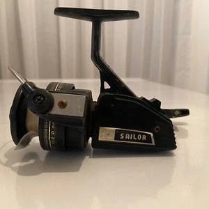 For parts of repair: Vintage sailor Spinning Reel: 315 grams. - Picture 1 of 6