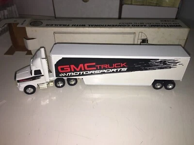 Ertl WhiteGMC Aero Conventional w/Trailer GMC Truck Motorsports 1:64 Semi 9395 - Image 1 of 4