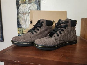 Inodoro Dr Martens Air Wair Maelly caqui ecléctico + gofre negro AW004 para mujer talla 8 - Imagen 1 de 10