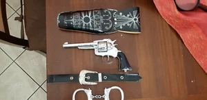 ERR ROMANELLI PLAYSET COWBOY REVOLVER FONDINA MANETTE FORT WORTH ANNI 70 VINTAGE - Foto 1 di 12