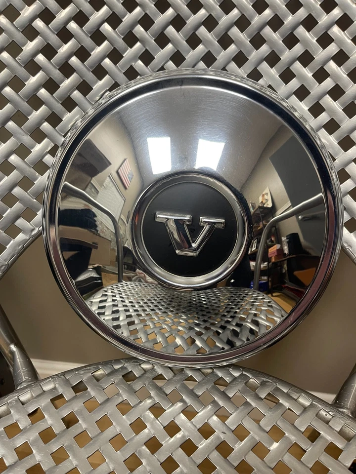 Cubierta de rueda tapacubos Volvo 1965-1970 123GT 544 210 1800 670437 OEM Foto 1 de 1