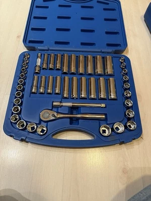 TS247SSFT - 47 件 3/8 英寸驱动超级套装,6 点带细齿棘轮 — 第 1/3 张图片