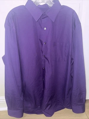VAN HEUSEN Hombre ULTRA LIBRE DE ARRUGAS AJUSTE REGULAR PÚRPURA Talla Mediana ($45) Foto 1 de 2