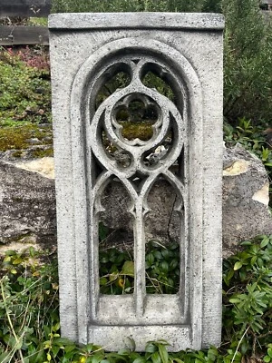 KT1760 kleines Gotisches Fenster Steinguss Garten Ruine Kirchenfenster - Bild 1 von 3