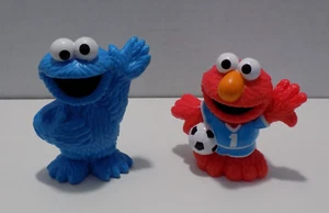 L/2 Hasbro Sesame Street Workshop PVC Figures Cookie Monster Elmo w Soccer Ball - Picture 1 of 13