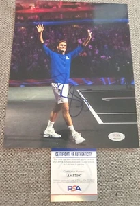 ROGER FEDERER SIGNED 8X10 PHOTO TENNIS GOAT CHAMP PSA/DNA AUTHENTICATED #AM57107 - Picture 1 of 1