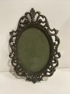Vintage Italian Style Brass Filigree Framed Photo Wall 7” x 5” OVAL | RARE - Picture 1 of 7