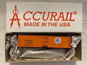 Accurail #3351 HO Scale New York Central 40' Wood Reefer Kit #11890 - Picture 1 of 3
