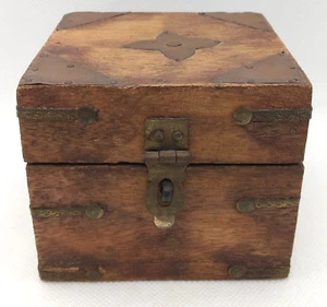 Vintage Ornate Brass Hinged Jewelry Trinket box Rolling Stone Gallery Edinburgh - Picture 1 of 6