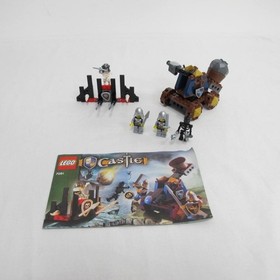 LEGO Castle 7091: Knight's Catapult Defense Set. Complete with instructions