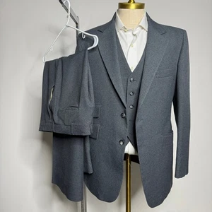 Custom Tailored Gray Three Piece Suit, Men's Business Formal 40R 34W - Picture 1 of 12