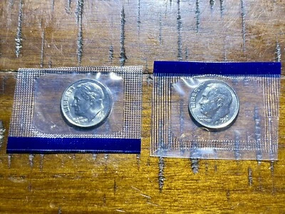 🇺🇸 Lot of 2 BU Roosevelt Dimes 1996 & 1998 sealed in original US mint cello - Image 1 of 3