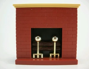 Vintage 1977 Fisher-Price family dollhouse living room fireplace - Picture 1 of 6