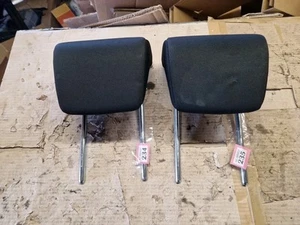 2006 - 2012 FIAT GRANDE PUNTO PAIR OF REAR HEADRESTS HEAD RESTS - Picture 1 of 5