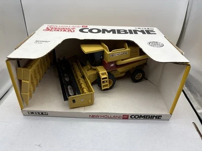 1/32 Ertl Farm Toy New Holland TR96 Combine Edición Especial 1987 Foto 1 de 4