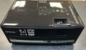 Epson DVD LCD HDMI Projector,H319B w/ Bag & Power Cable..MC 81852… - Picture 1 of 15