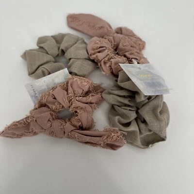 Scunci румяна желтовато-коричневый Scrunchies 2 упаковки новый! Новый с Ярлыками - Изображение 1 из 3