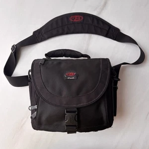 Paull Black DSLR Camera Bag with built In rain Cover - Picture 1 of 9
