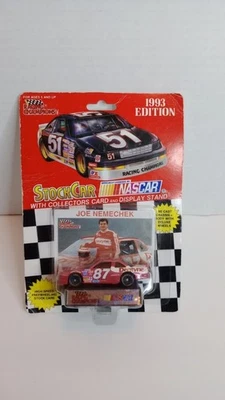 Racing Champions 1993 масштаб 1:64 NASCAR NO87 Joe Nemechek Dentyne Lumina - Изображение 1 из 4