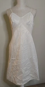 Vestido de encaje de nailon vintage años 60 Vanity Fair blanco sin cordones talla 36/L hecho en EE. UU. - Imagen 1 de 9