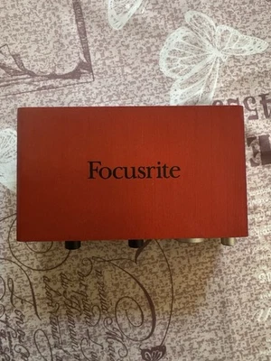 Focusrite 2i2 Scarlett Interfaccia Audio USB Scheda Audio - Immagine 1 di 4