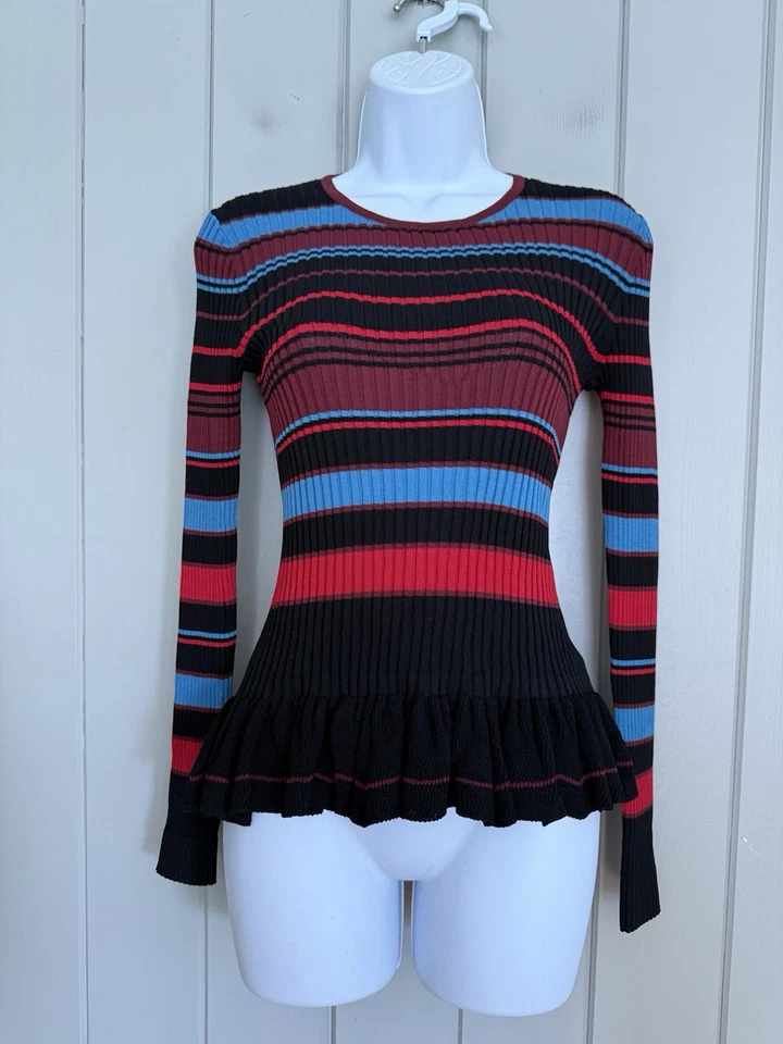 Blusa Torn Ronny Kobo Peplum S pequena preta azul vermelha listrada malha com nervuras - Imagem 1 de 4