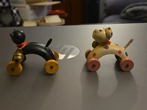 Juguetes de tracción miniatura vintage hechos en Japón gato negro y lunares perro raro - Imagen 1 de 13