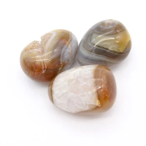 Agate 3x Tumbled Stones 25x35mm - Picture 1 of 2