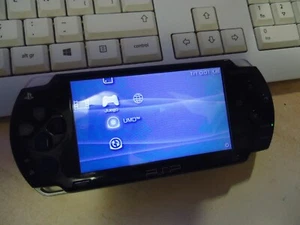 Sony Psp consola 2004 todo bien menos tapita batería Pal España - Imagen 1 de 21